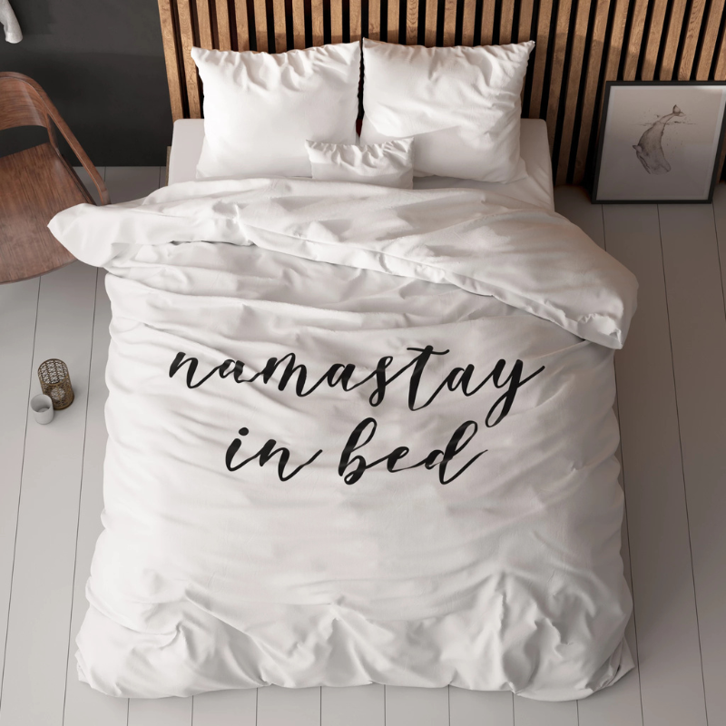 Dekbedovertrek Namastay - Wit - Lits-Jumeaux (240x220 Cm) - Wit Microvezel - Tekst - Sleeptime Essentials - Dekbed-Discounter.nl