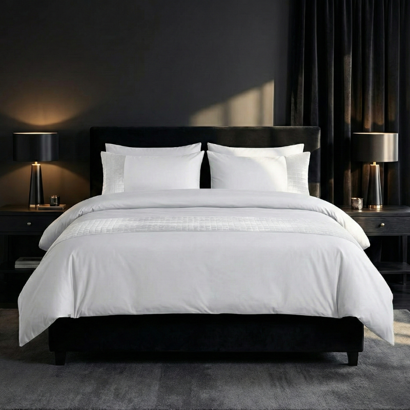 Dekbedovertrek Velvet Band - Wit - Lits-Jumeaux (240x220 Cm) - Wit Microvezel - Effen - Sleeptime - Dekbed-Discounter.nl