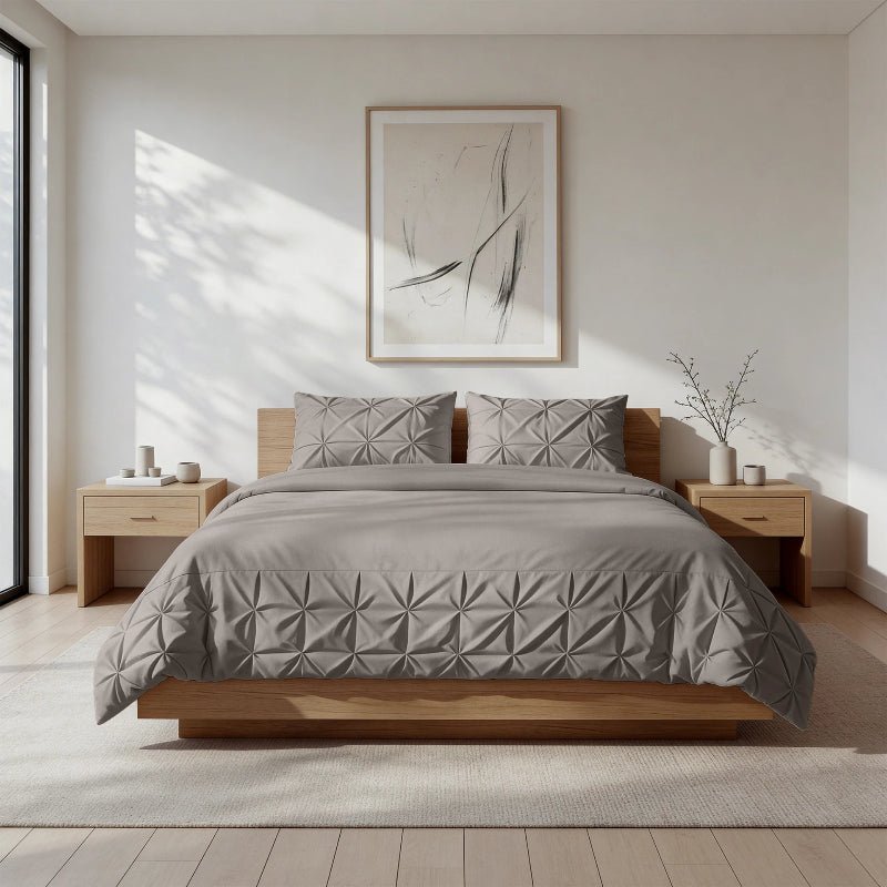 Sale: -39% | Dekbedovertrek Border Pintuck - Taupe Grijs - Tweepersoons (200x200 Cm) - Microvezel - - Sleeptime - Dekbed-Discounter.nl