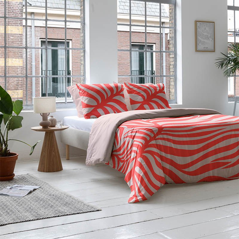 Sale: -50% | Dekbedovertrek Katoen-Satijn - Vibrant Fern - Tweepersoons (200x200 Cm) - Rood & Meerkleurig Katoen-satijn Katoen - Bloemen & Natuur & Abstract - - Dekbed-Discounter.nl
