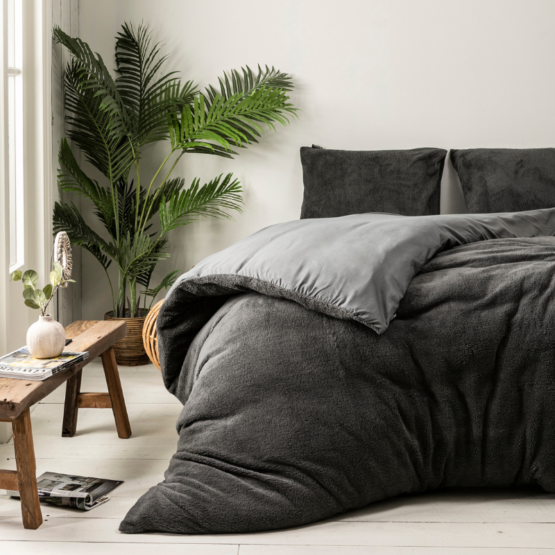 Teddy Dekbedovertrek + Hoeslaken - Antraciet - Dekbed-Discounter.nl